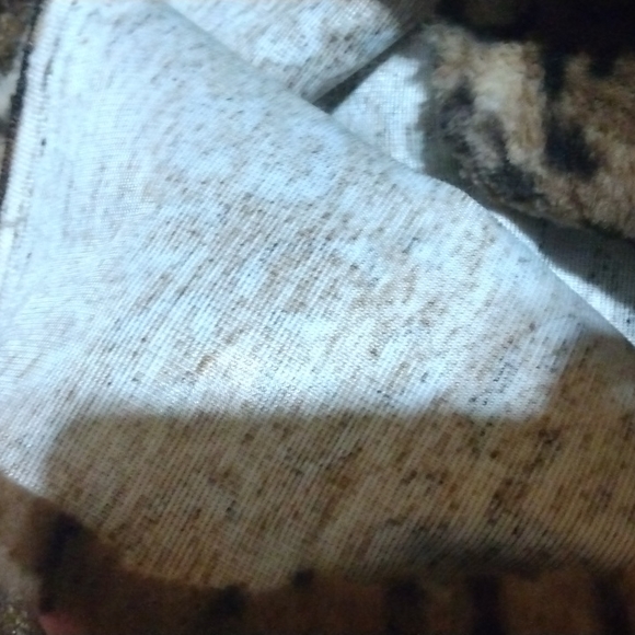 Leopard print fabric - Picture 2 of 2